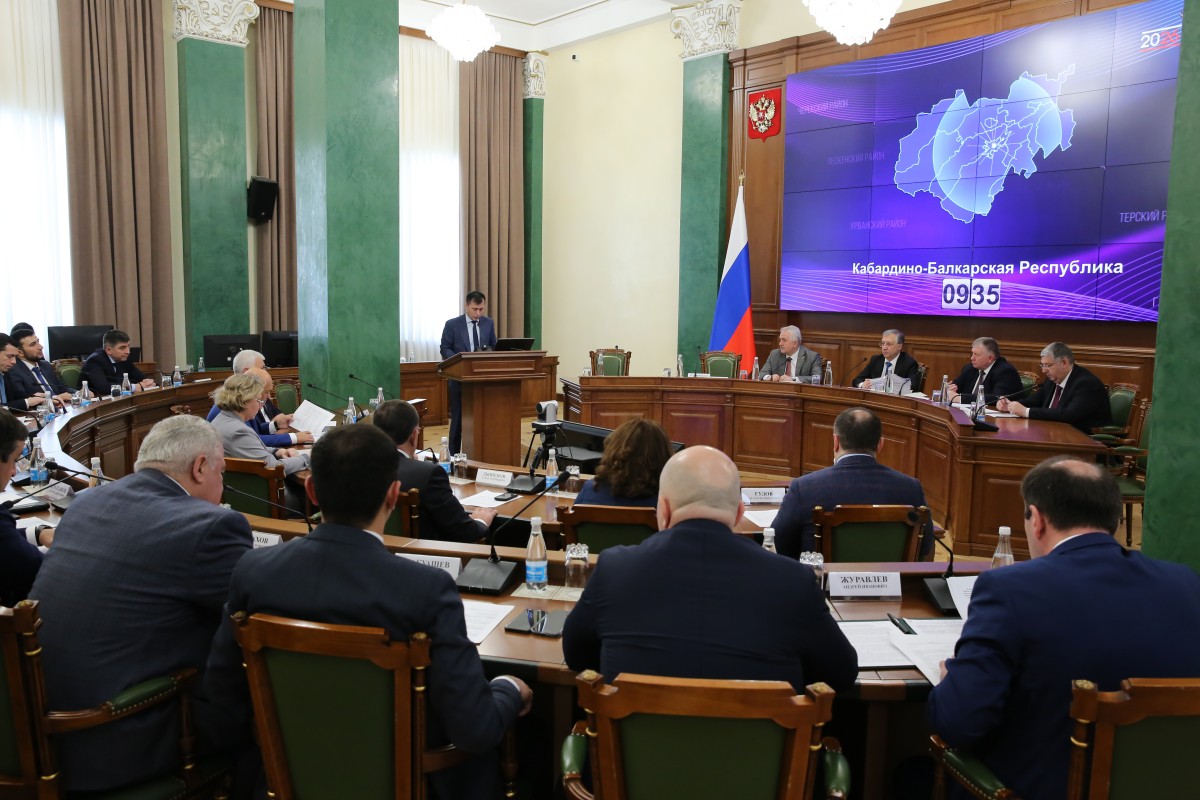 Алий Мусуков провел заседание Правительства КБР