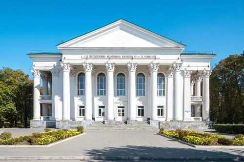 Главная библиотека Кабардино-Балкарии отмечает 105-летие