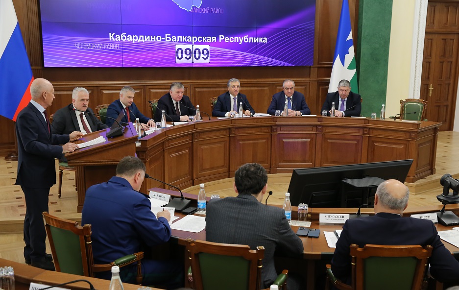 Алий Мусуков провел заседание Правительства КБР