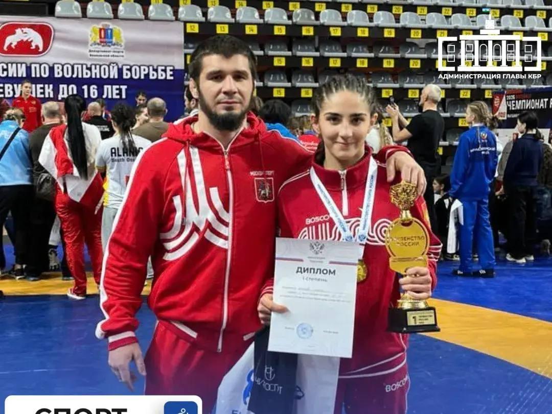 Илона Хагарова — победитель первенства России по вольной борьбе