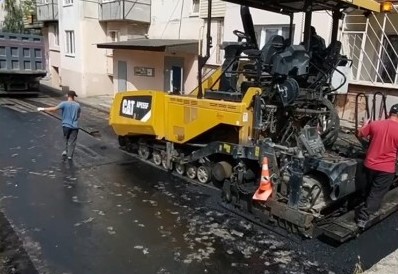 В Тырныаузе проводится капитальный ремонт улицы Мусукаева