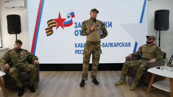 В Республиканском молодёжном центре запустили проект «Маскировка и молодёжь»