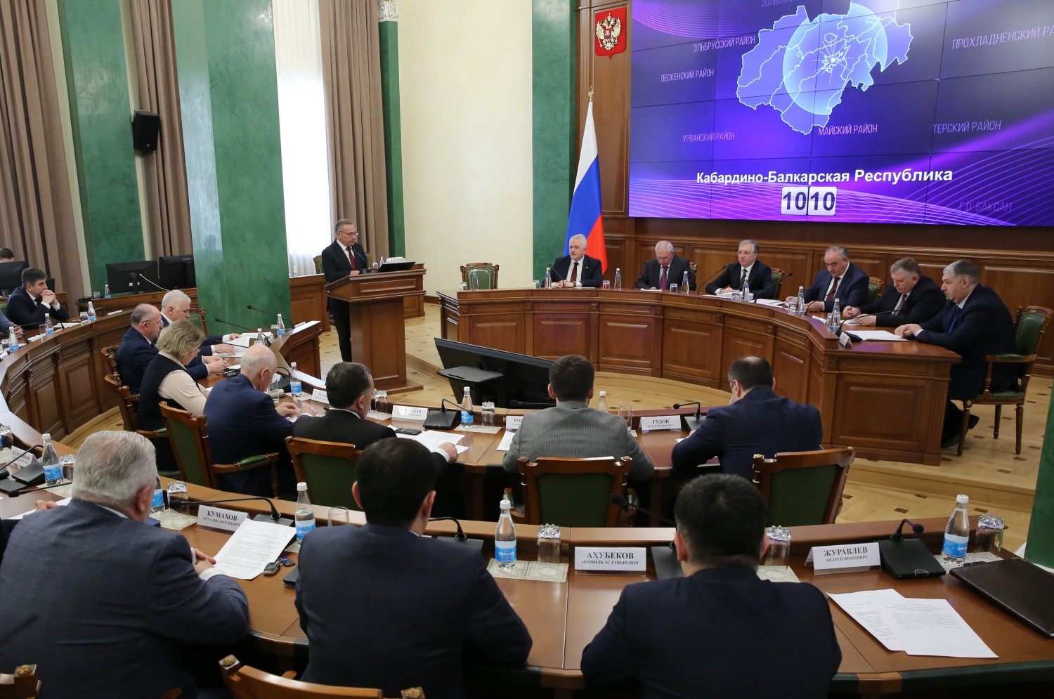 Алий Мусуков провел заседание Правительства КБР